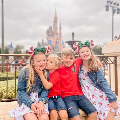 The holidays are wonderful at Walt Disney World.