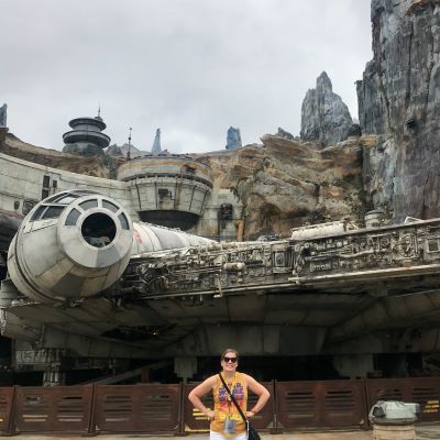 In Star Wars: Galaxy’s Edge with the Millenium Falcon